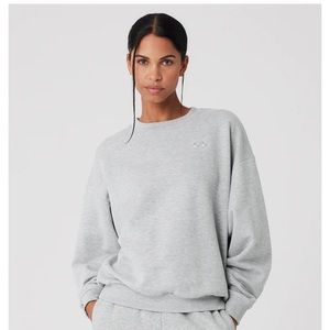 Alo accolade crew neck in heather gray